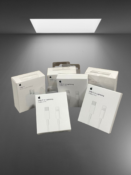 NUESTRO PACK DE 3 CUBOS - 3 CABLES TIPO C A LIGHTNING